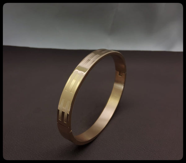 Premium Gold Bracelet